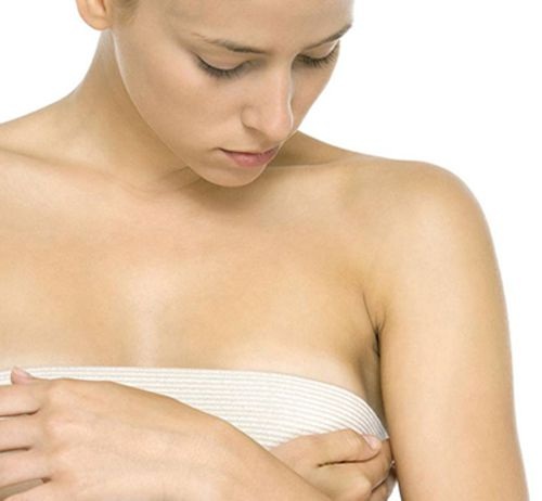 Nâng ngực bao lâu thì mềm dưới góc độ chăm sóc?