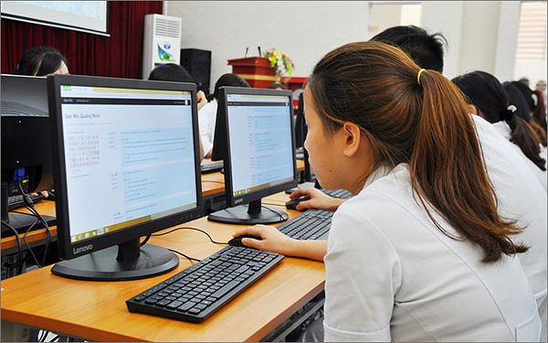 Tổ chức thi THPT quốc gia trên máy tính