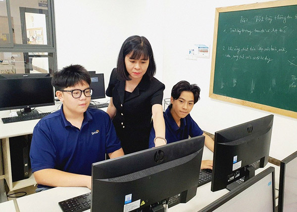 Chuẩn bị đồng bộ cho kỳ thi tốt nghiệp THPT trên máy tính