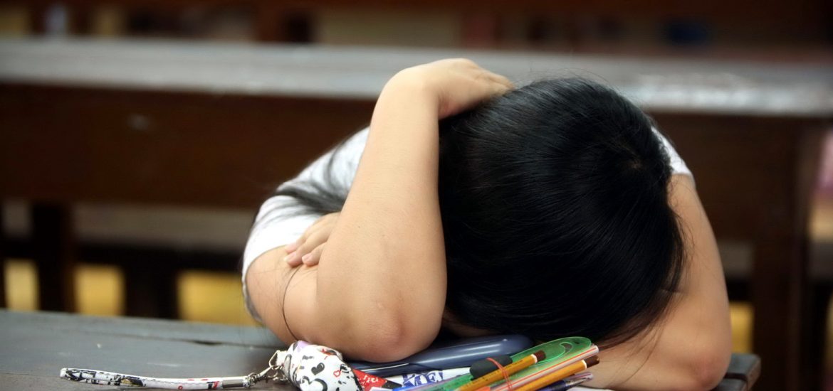 Tình trạng học sinh thiếu ngủ, áp lực vì học tập gia tăng